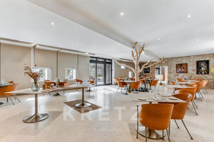 Image No.4-18 Bed Property for sale