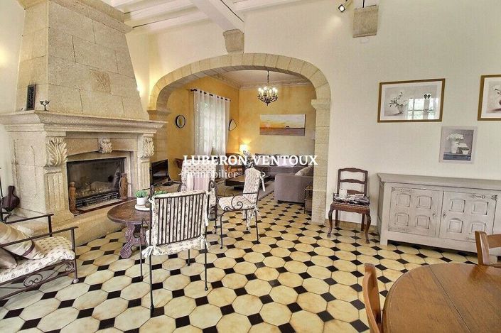 Image No.6-6 Bed House for sale