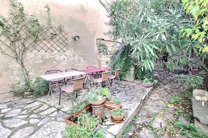 Image No.11-6 Bed House for sale