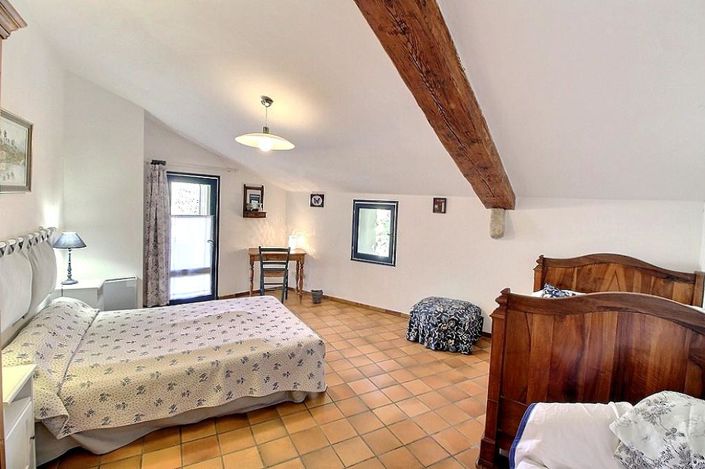 Image No.13-6 Bed House for sale