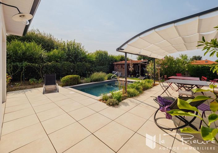 Image No.17-4 Bed House for sale