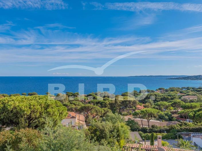 Image No.16-5 Bed House for sale