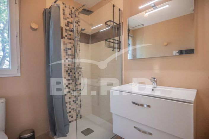 Image No.13-3 Bed House for sale