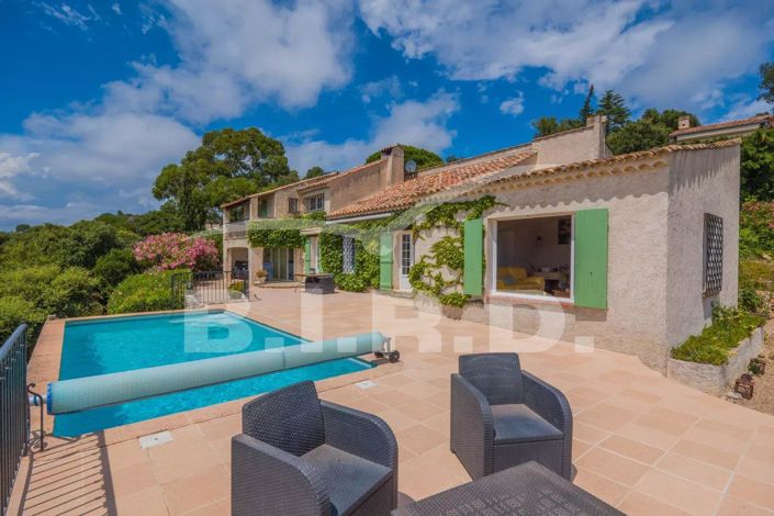 Image No.3-4 Bed House for sale