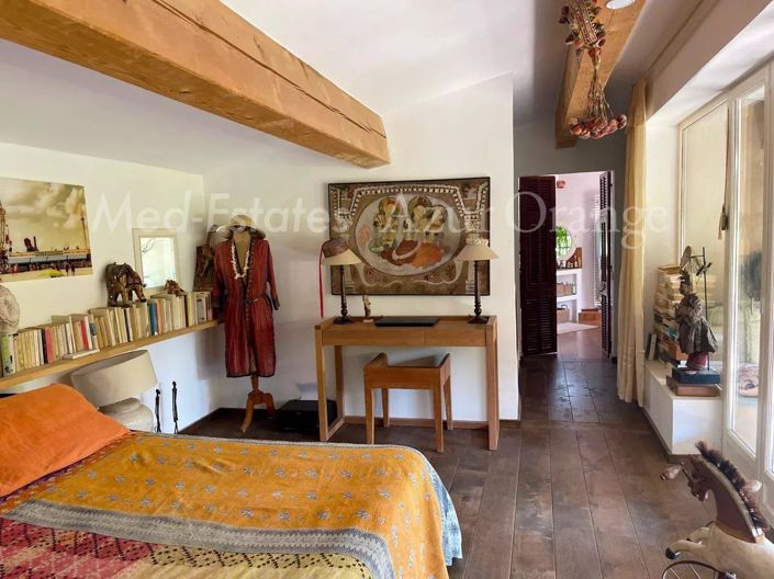 Image No.15-3 Bed House for sale