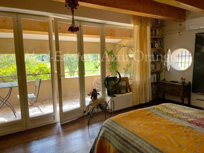 Image No.17-3 Bed House for sale