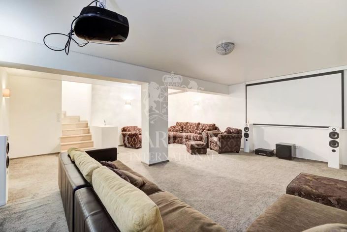 Image No.9-4 Bed House for sale