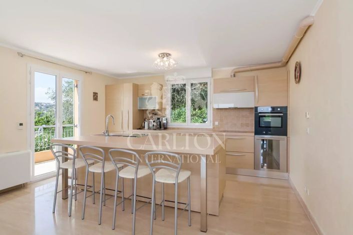 Image No.7-4 Bed House for sale