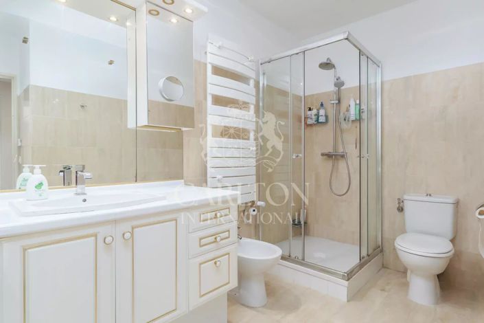 Image No.9-4 Bed House for sale