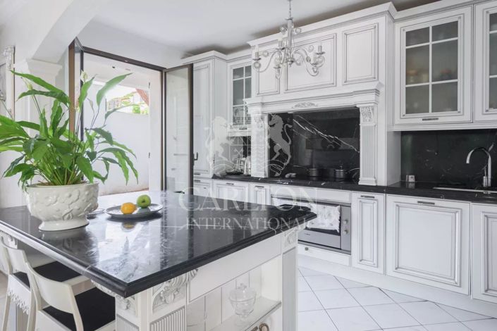 Image No.7-4 Bed House for sale