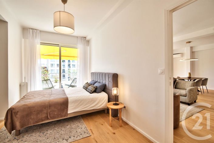 Image No.7-3 Bed Apartment for sale