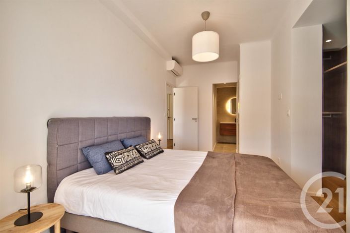 Image No.8-3 Bed Apartment for sale