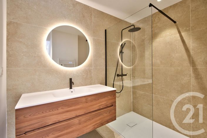 Image No.9-3 Bed Apartment for sale