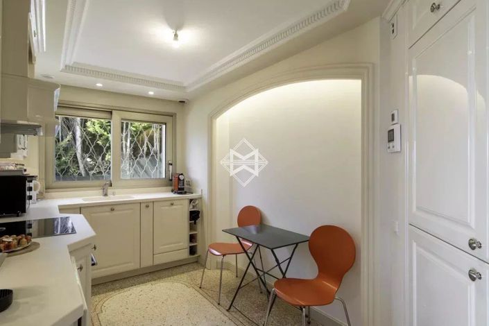 Image No.5-5 Bed Apartment for sale