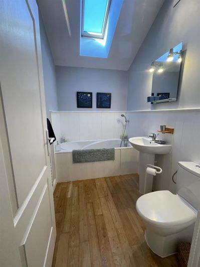 Image No.14-4 Bed House for sale