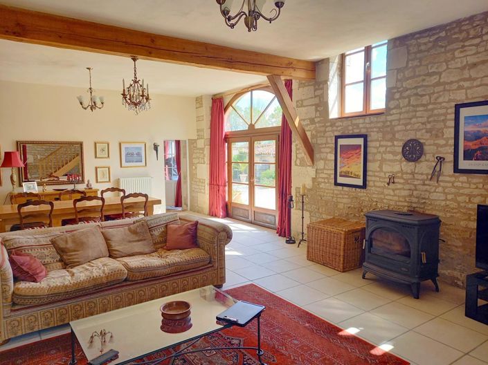 Image No.9-4 Bed House for sale