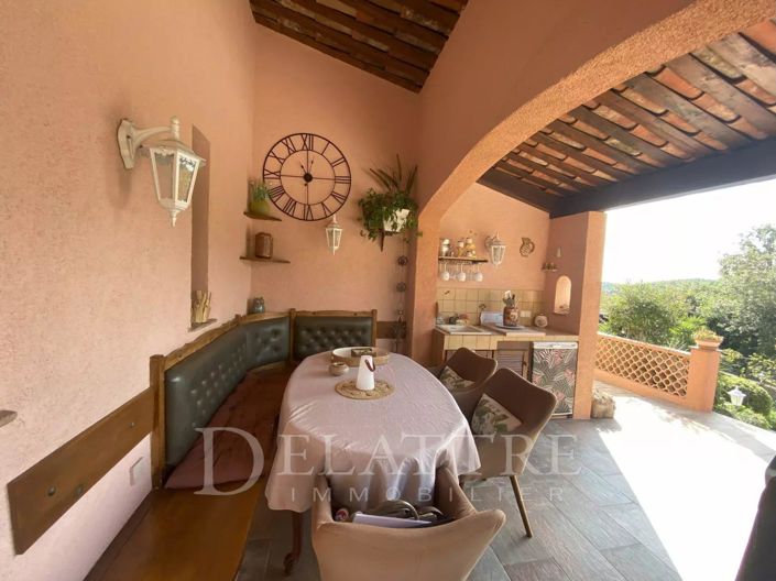 Image No.17-4 Bed House for sale