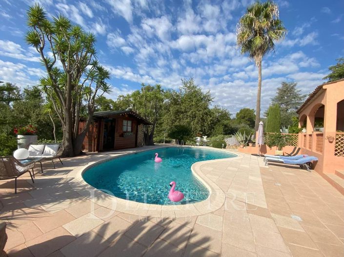 Image No.2-4 Bed House for sale