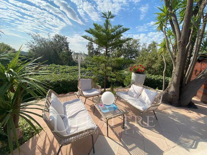 Image No.4-4 Bed House for sale