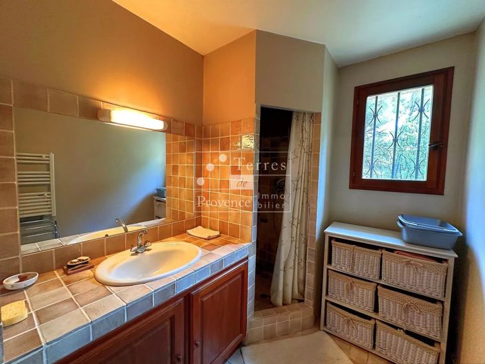 Image No.17-3 Bed House for sale