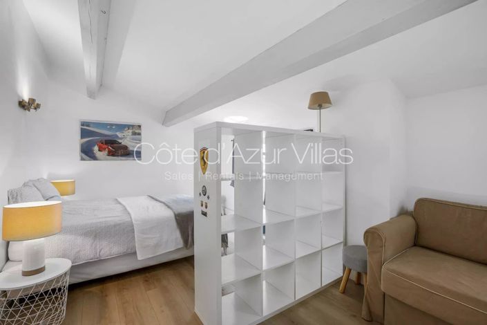 Image No.13-5 Bed House for sale