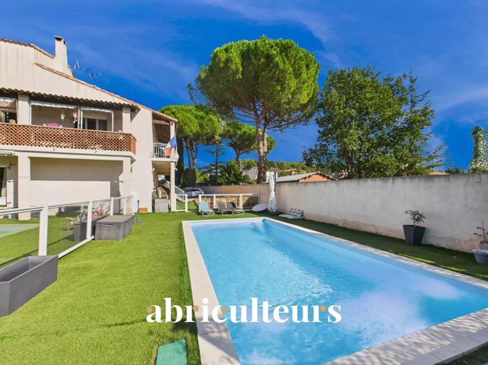 Image No.2-5 Bed House for sale