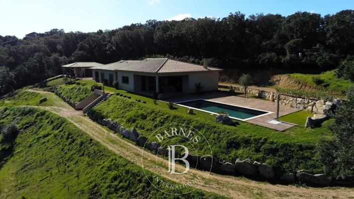 Image No.3-4 Bed House for sale