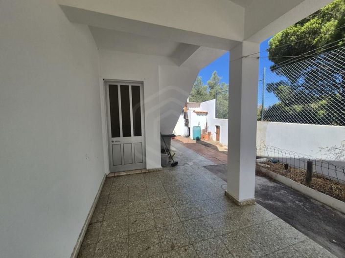 Image No.12-3 Bed House for sale