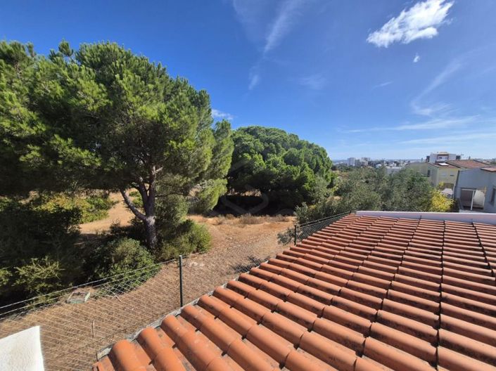 Image No.17-3 Bed House for sale