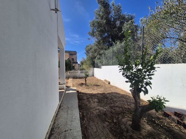 Image No.20-3 Bed House for sale