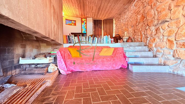 Image No.4-6 Bed House for sale