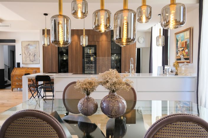 Image No.3-4 Bed House for sale