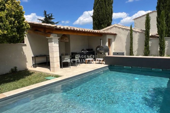 Image No.10-5 Bed House for sale