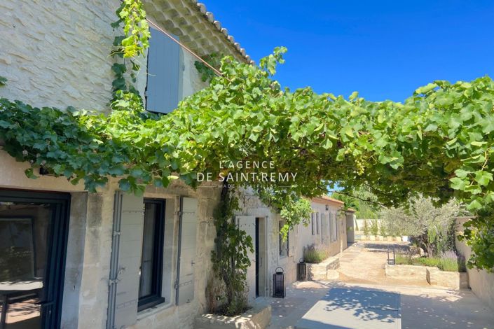 Image No.3-5 Bed House for sale