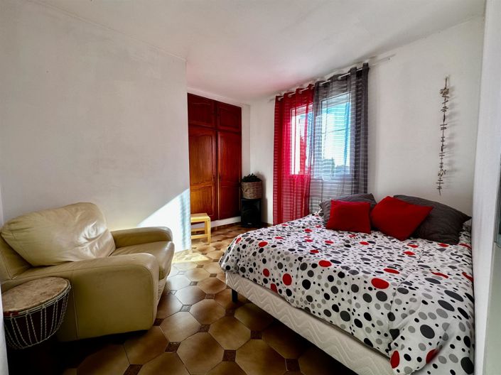 Image No.14-5 Bed House for sale