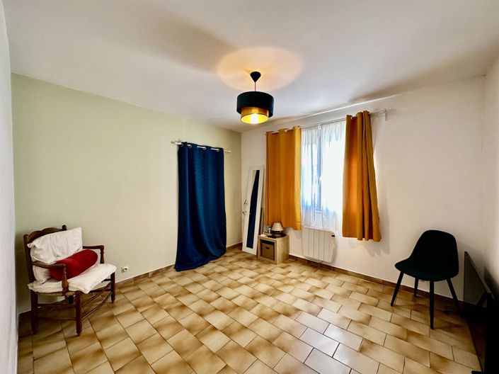 Image No.17-5 Bed House for sale