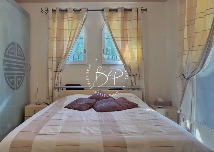 Image No.14-5 Bed House for sale