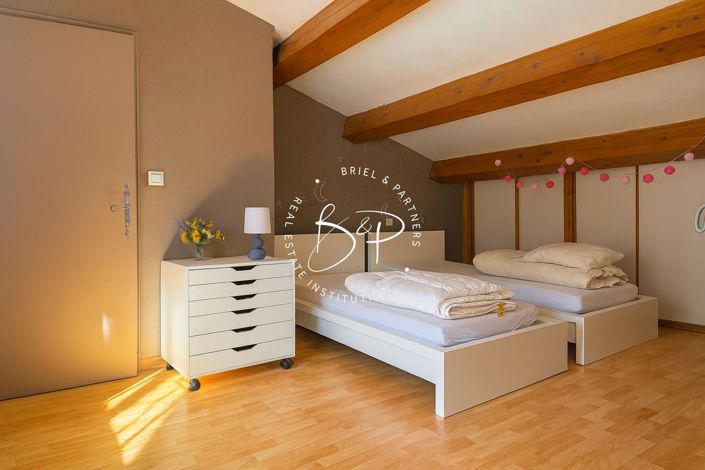 Image No.16-5 Bed House for sale