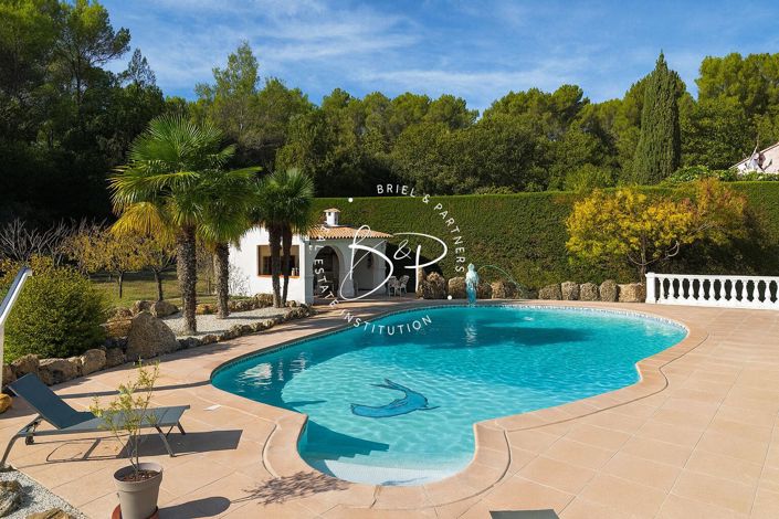 Image No.3-5 Bed House for sale