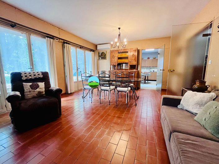 Image No.7-3 Bed House for sale