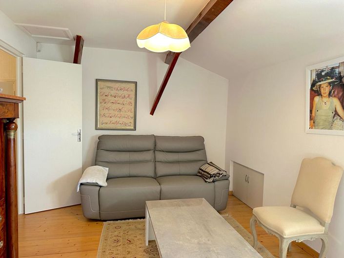 Image No.12-6 Bed House for sale