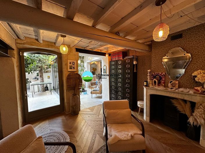 Image No.17-7 Bed Property for sale