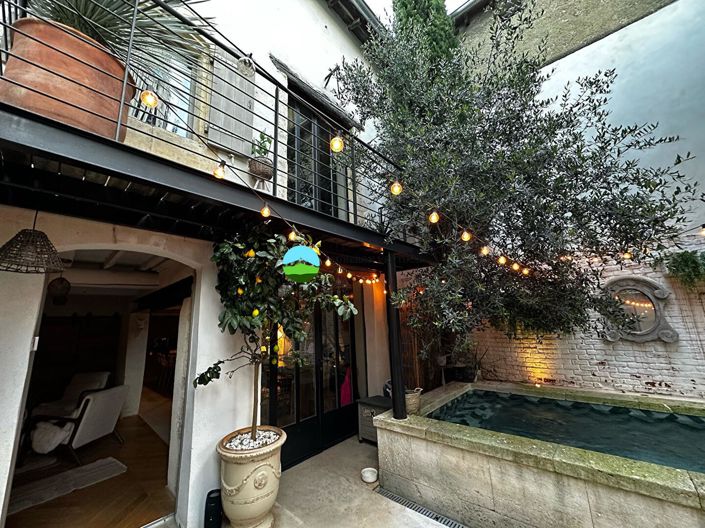 Image No.2-7 Bed Property for sale