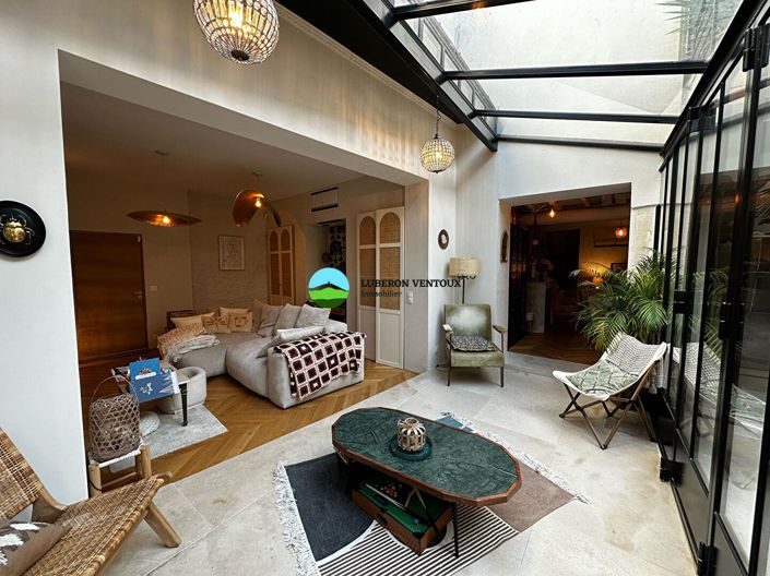 Image No.4-7 Bed Property for sale