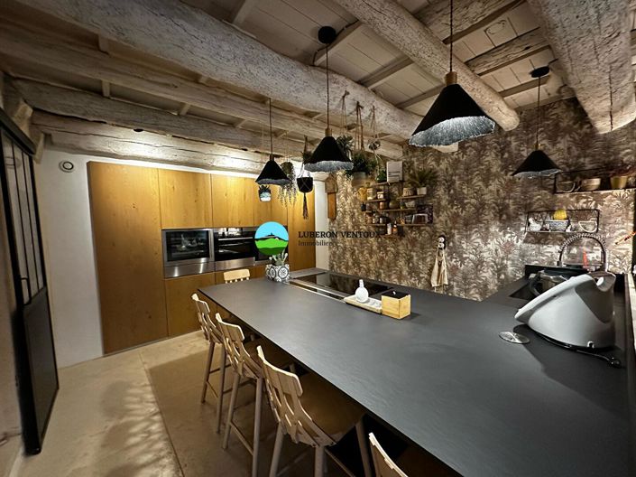 Image No.6-7 Bed Property for sale