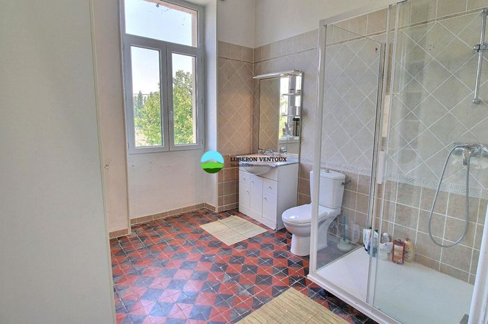 Image No.6-5 Bed House for sale