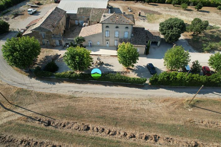 Image No.8-5 Bed House for sale