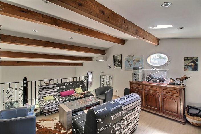 Image No.11-4 Bed House for sale