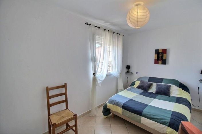 Image No.13-4 Bed House for sale