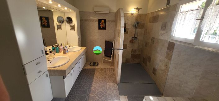 Image No.9-3 Bed House for sale